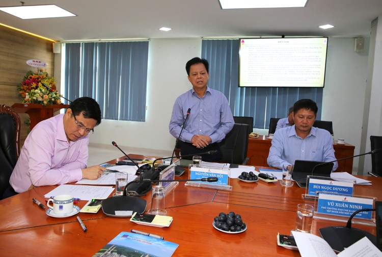 Đoàn công tác Tập đoàn Dầu khí Việt Nam làm việc tại Lọc hóa dầu Bình Sơn
