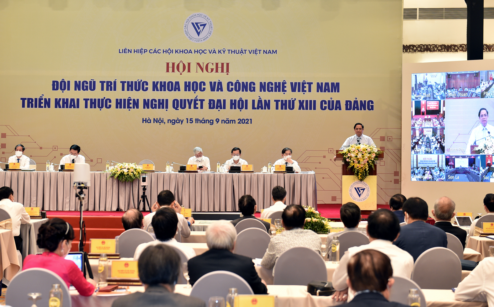 Thủ tướng đặt hàng các nhà khoa học, các trí thức nhiều đề tài quan trọng để đưa đất nước phát triển nhanh và bền vững