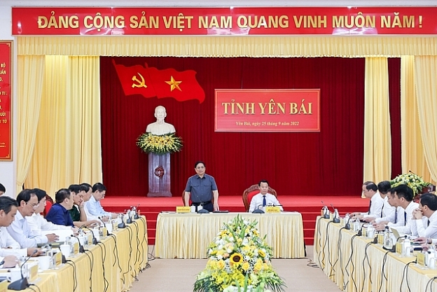 Thủ tướng Phạm Minh Chính và đoàn công tác làm việc với Ban Chấp hành Đảng bộ tỉnh Yên Bái về tình hình kinh tế - xã hội những tháng đầu năm 2022 và phương hướng, nhiệm vụ thời gian tới 