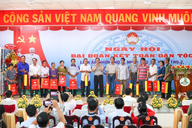 Thủ tướng Phạm Minh Chính: Đại đoàn kết phải diễn ra hằng ngày, hằng giờ ở các khu dân cư, các ngành, các cấp  - Ảnh 5.