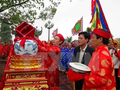 Lễ hội đền Trần Nam Định: Phục dựng nghi lễ Rước kiệu Ngọc Lộ